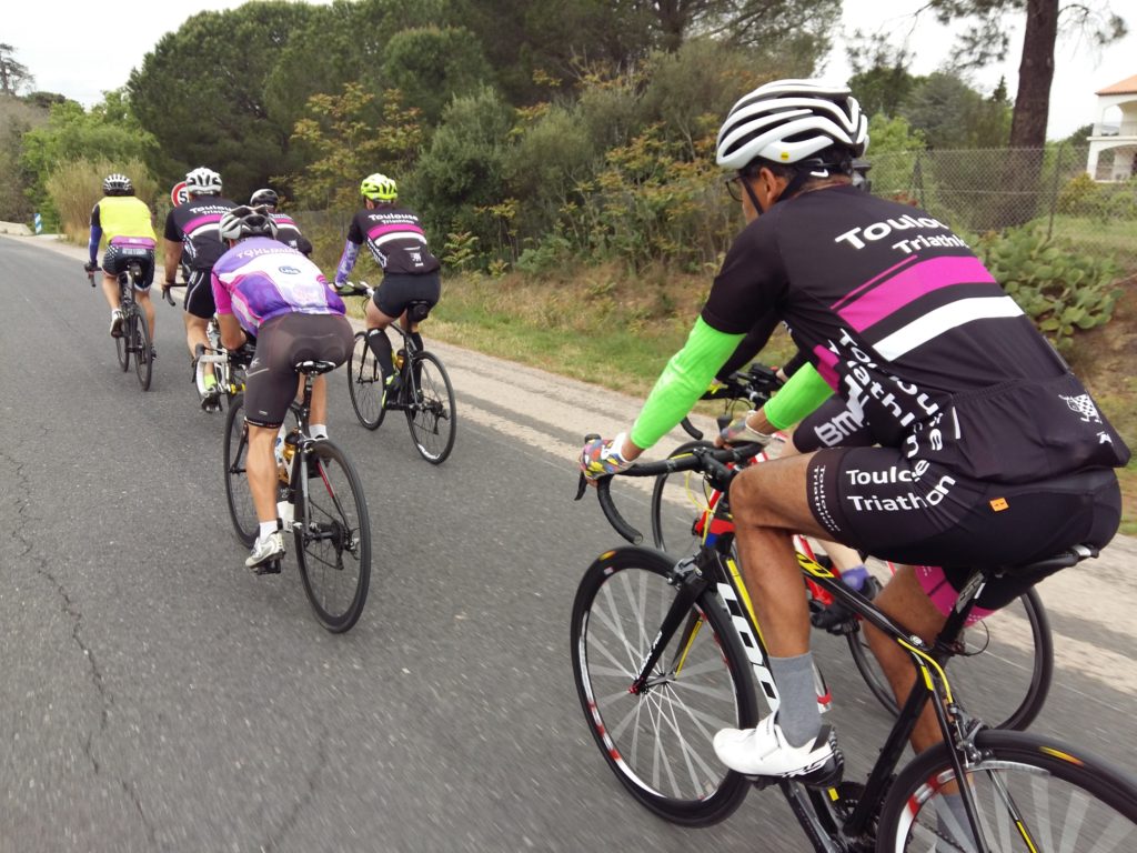 Le groupe sur la route vers le Boulou